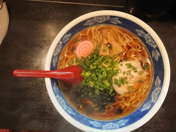 「醤油ラーメン（大盛）」@ラーメン天水 浜田駅前店の写真