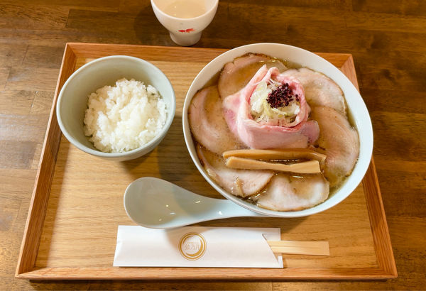 「月光肉そば & 白飯小」@自家製麺と定食 弦乃月の写真