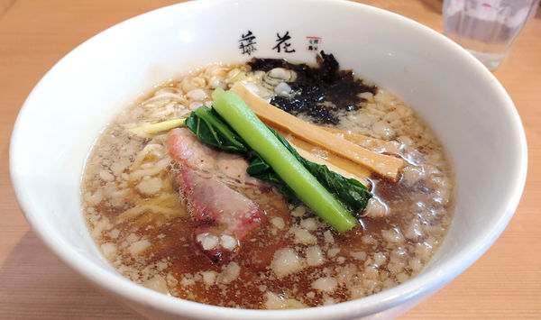 「【昼】11月限定：背油生姜正油らぁ麺（手もみ麺）」@支那蕎麦屋 藤花の写真