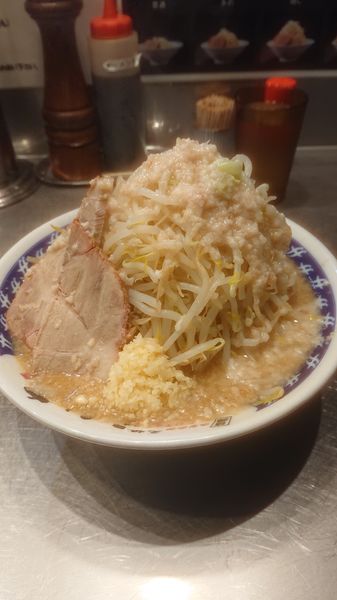 「ラーメン  野菜  ニンニク  油」@らーめん大 平井店の写真