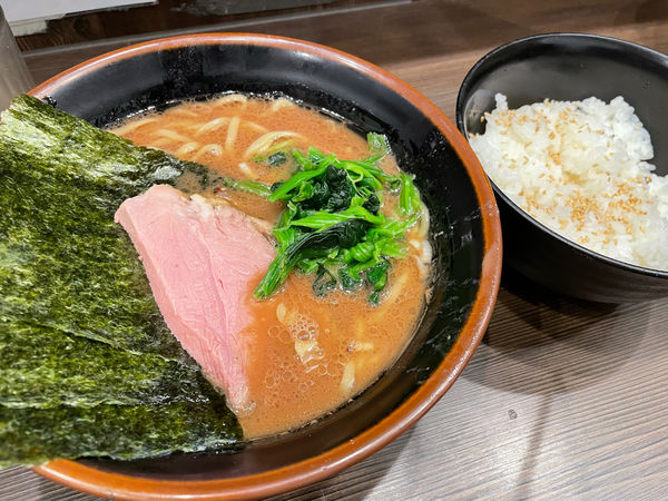 「ラーメン」@横浜家系らーめん 武道家の写真