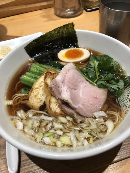 「醤油そば黒」@銀座 風見の写真