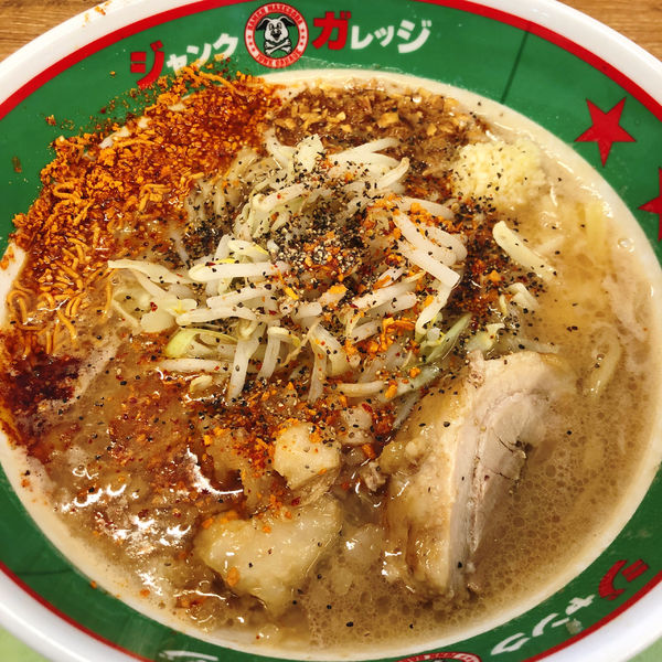 「スープまぜそば 780円」@ジャンクガレッジ 太田店の写真