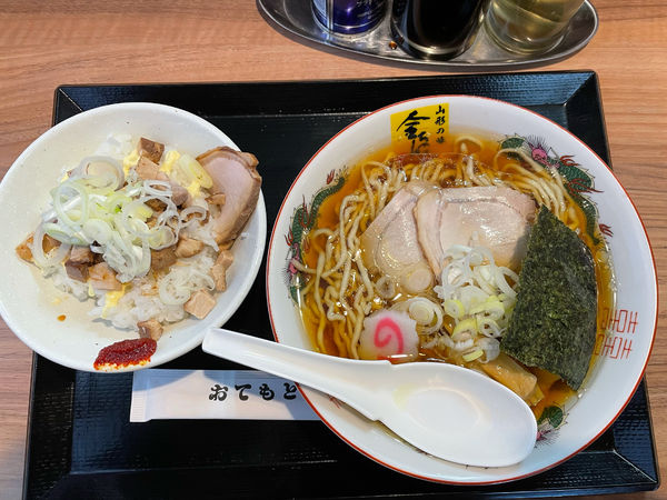 「中華&チャーシュー丼」@中華そば 金ちゃんの写真