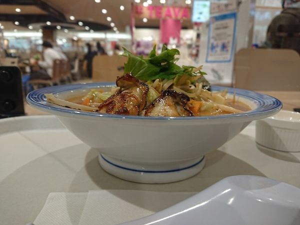 「牡蠣ちゃんぽん スモール　720円」@リンガーハット シーナシーナ青森店の写真