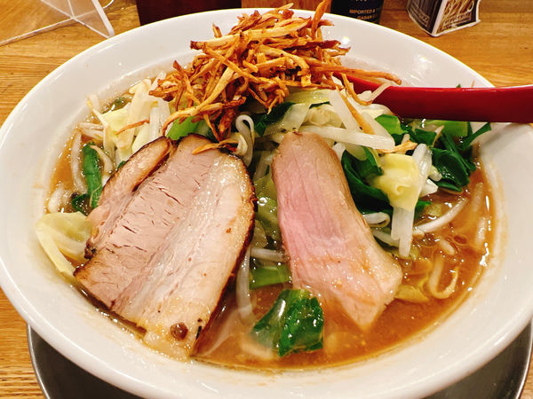 「だだちゃ豆農家の手作り味噌の味噌らーめん」@麺や 七彩 八丁堀店の写真