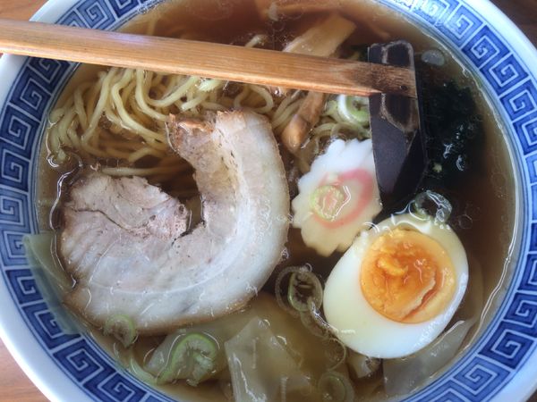 「ニンニクワンタンメン750円」@二番軒食堂の写真