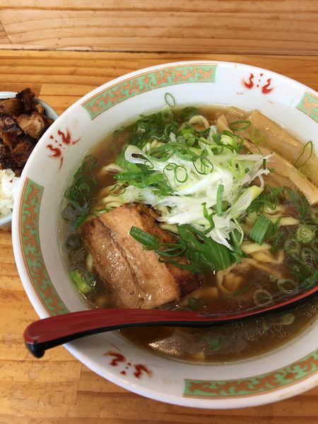 「鶏醤油ラーメン 730円 ランチライス 80円」@中華麺酒家 からっ風の写真