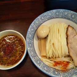 KARA辛みそつけ麺（味玉付き）