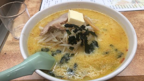 「味噌牛乳カレーラーメン」@味の札幌 大西の写真