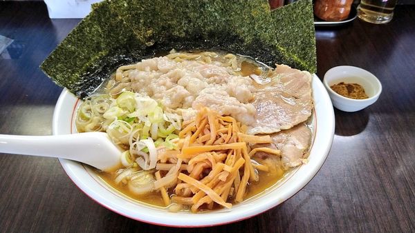 「ラーメン(中･身入りＷ)+海苔･魚強め」@手打ち中華そば 酒田の写真