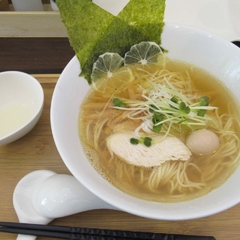 蒸し料理とワインの店 味風の画像