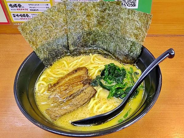 「醤油ラーメン」@横浜家系ラーメン 畿一の写真