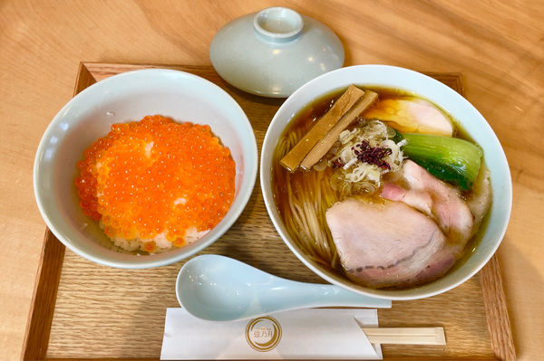 「醤油そば弦乃月ブレンド & 限定丼」@自家製麺と定食 弦乃月の写真