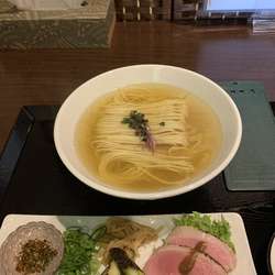 （限定）白鴨醤油麺〜追いかつお仕立〜
