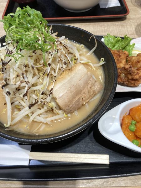 「【季節限定】天狗岳ラーメンセット」@Chef's kitchenの写真