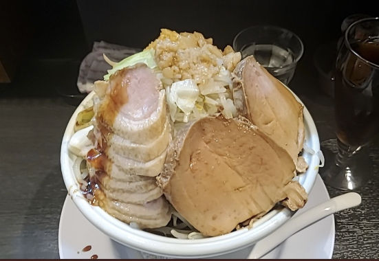 「カモ二郎系豚らーめん」@らーめん 三極志の写真