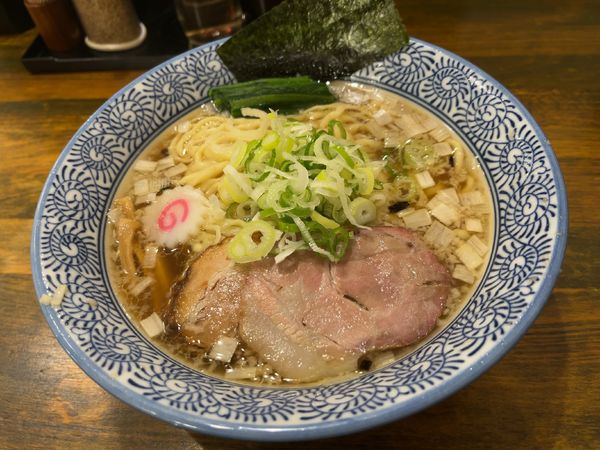 「手揉み中華そば」@麺処 諭吉の写真