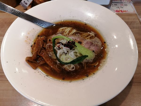 「のどぐろと宇和島産真鯛ラーメン　950円」@Niiの写真