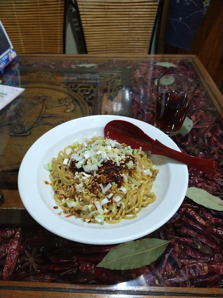 「四川風豚挽肉入り混ぜそば（四川燃面）　税別750円」@新錦江の写真