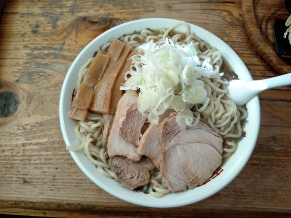 「こいくち煮干しチャーシュートッピング大盛無料」@中華そば あらやの写真