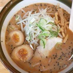 味噌らーめん（太麺）＋味玉