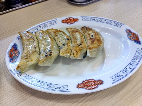 「ギョーザ300円」@ラーメン 餃子 きたみの写真