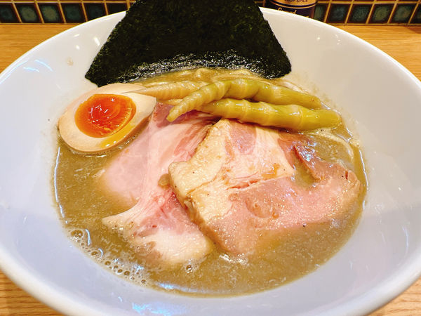 「丸鶏コク煮干麺」@ほっこり中華そば もつけの写真