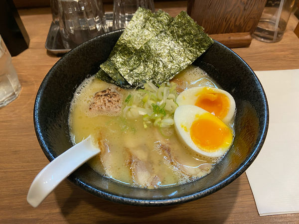 「特白湯鳥そば 替え玉」@鶏そば光潮の写真