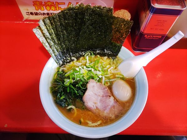 「ラーメン+煮たまご+のり」@おーくら家 本店の写真