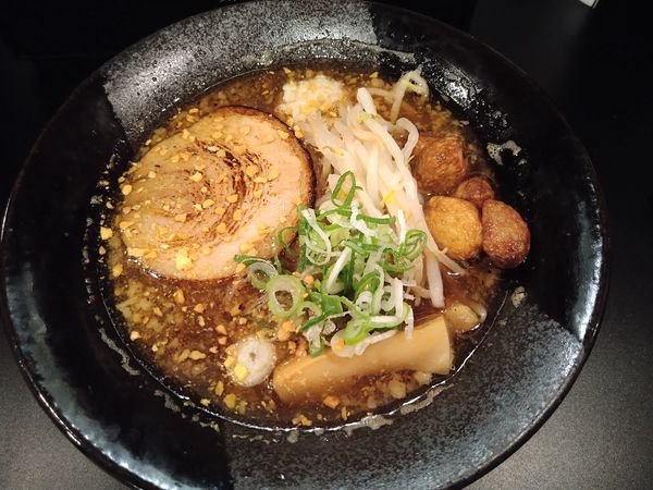 「豚そば黒」@豚そば まんてんの写真