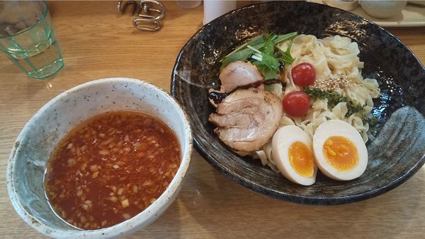 「つけ麺《平打ち・トマト》(¥780)」@麺処 あずきの写真