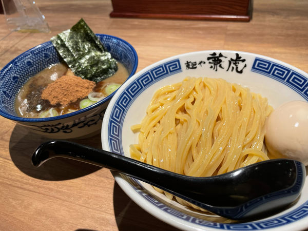 「味玉濃厚つけ麺」@麺や 兼虎 博多デイトス店の写真