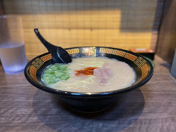 「ラーメン＋ねぎ」@一蘭 柏店の写真