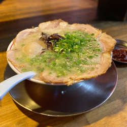 味玉チャーシューメン、ねぎ増し、辛味噌