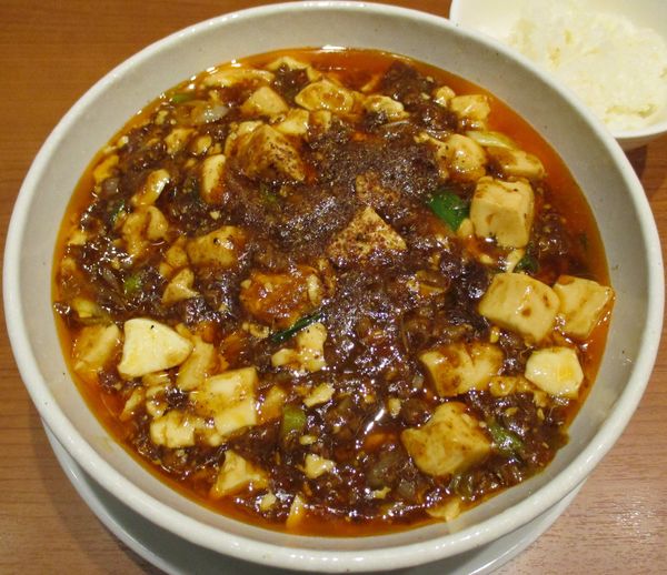 「麻婆麺（普辛）1000円※サービス小ライス」@SHIBIRE NOODLES 蝋燭屋 表参道ヒルズ店の写真