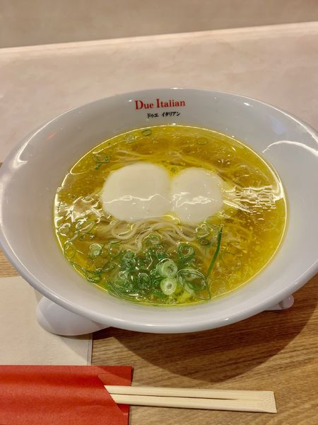 「らあ麺フロマージュ」@due Italian 溝口の写真