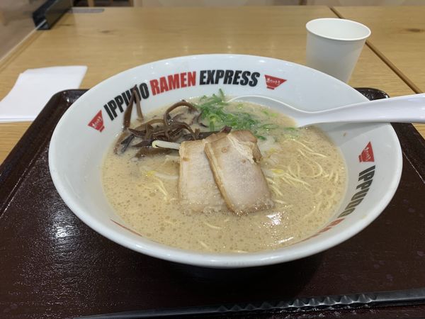 「博多流とんこつ（750円）」@IPPUDO RAMEN EXPRESS テラスモール松戸店の写真