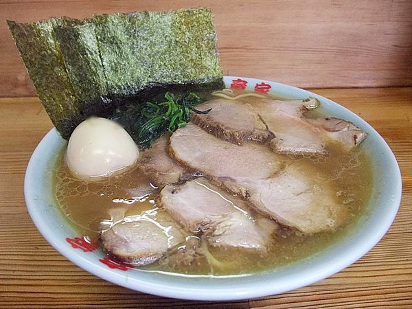 「チャーシューメン 味玉 アブラ」@ラーメン竜家 六角家姉妹店の写真