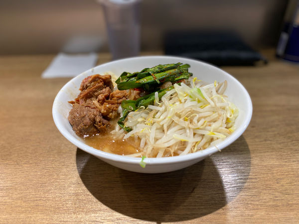「ラーメン少なめ 辛ニラ」@MEN YARD FIGHTの写真