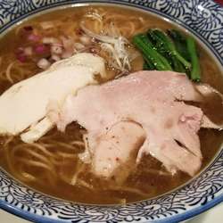 黒にんにく貝出汁らぁ麺　塩