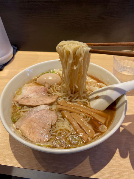 「中華麺（中）900円＋味玉 100円＋ワンタン 100円」@笹塚 大勝軒の写真