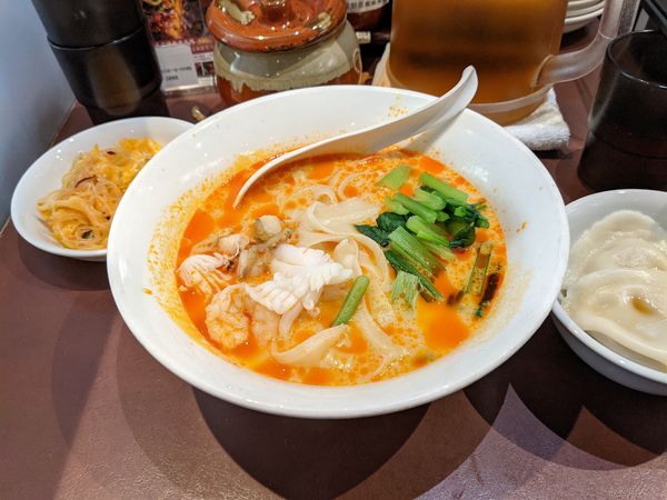 「海鮮刀削麺」@陳家私菜 新宿店の写真