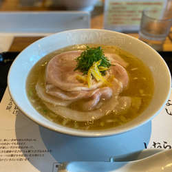 しおチャーシューらぁ麺　飯田商店