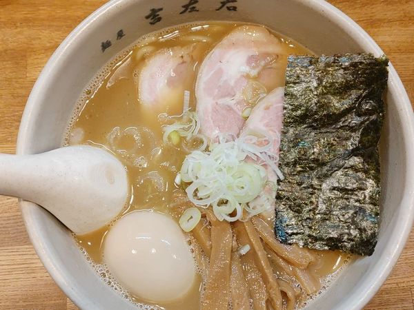 「味玉らーめん＋チャーシュー」@麺屋吉左右の写真