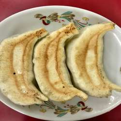餃子3個￥320