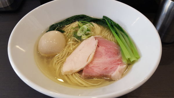 「芳醇鶏そば塩 830円」@麺や 福はらの写真