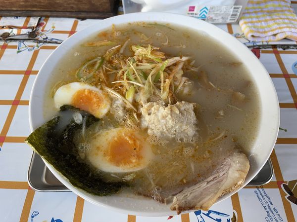 「ネギ塩とんこつラーメン」@らーめん大吉の写真
