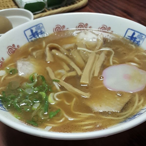 「中華そば 750円」@井出商店の写真