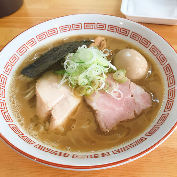 「濃厚煮干しそば 醤油」@中華そば あら井商店の写真